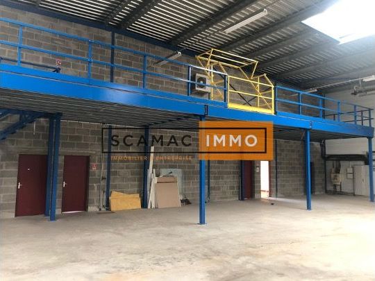 Local d'activités de 1500m²