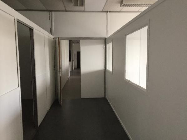 Location Bureaux 554 m² non divisibles