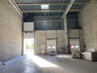 Location Local d'activités 464 m² non divisibles