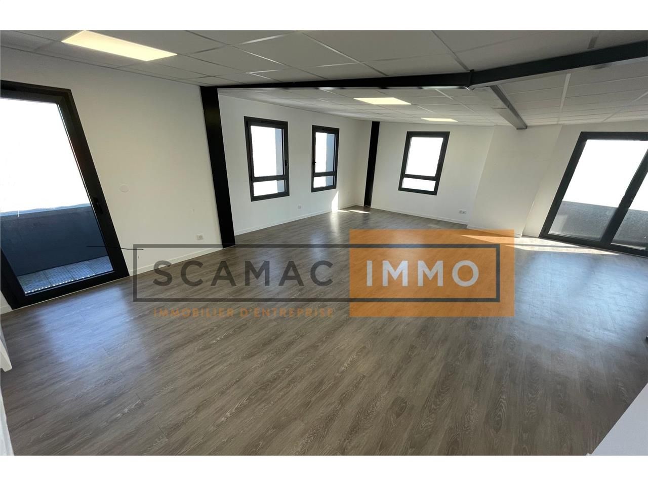 Location Bureaux 59 m² non divisibles
