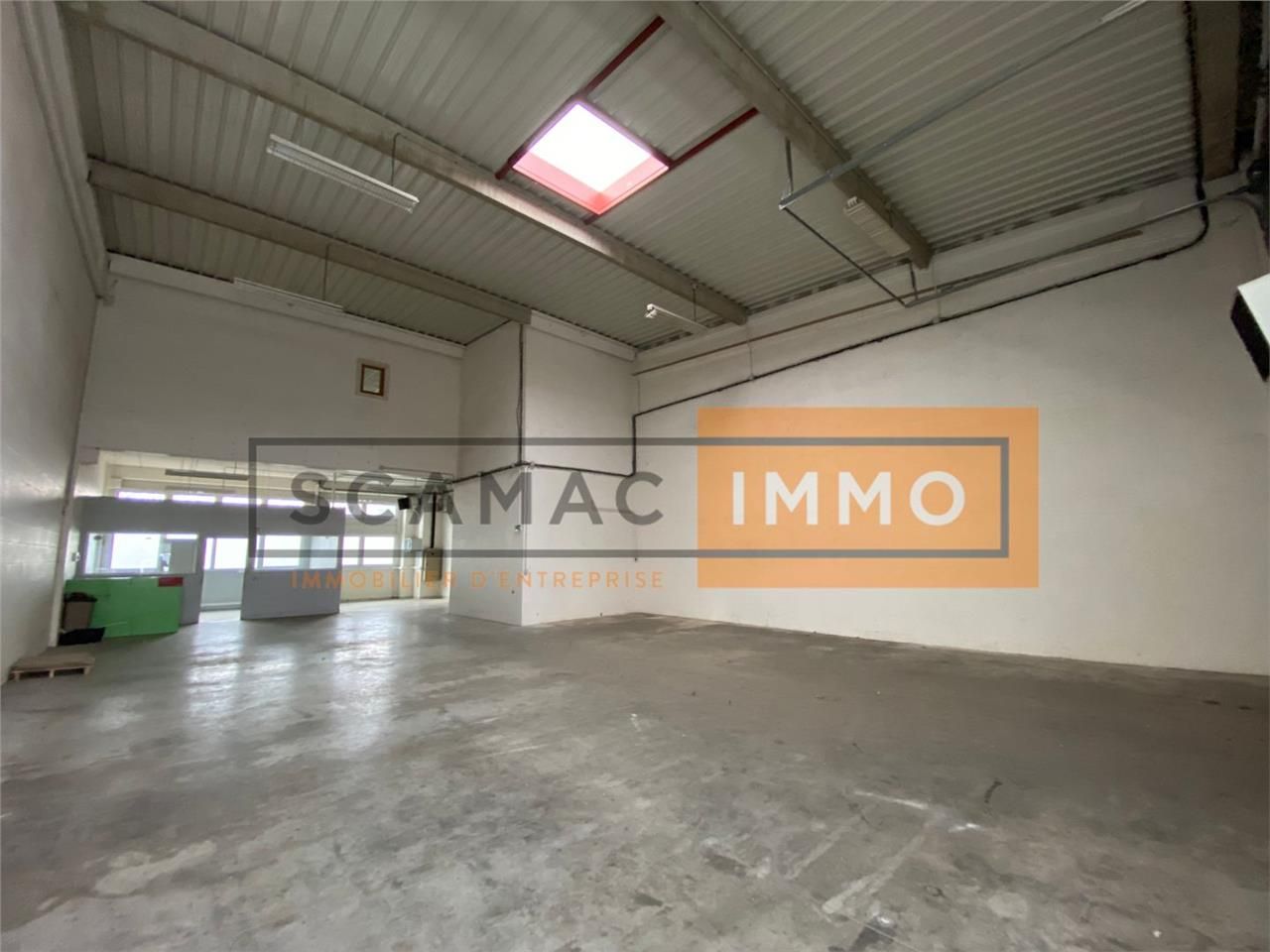 Location Local d'activités 385 m² non divisibles