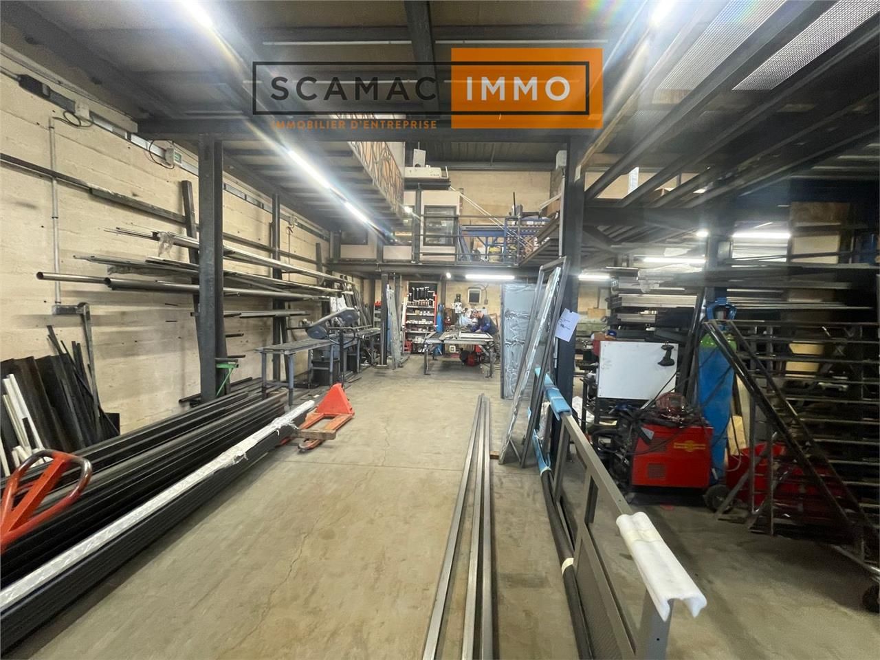 Vente Local d'activités 293 m² non divisibles