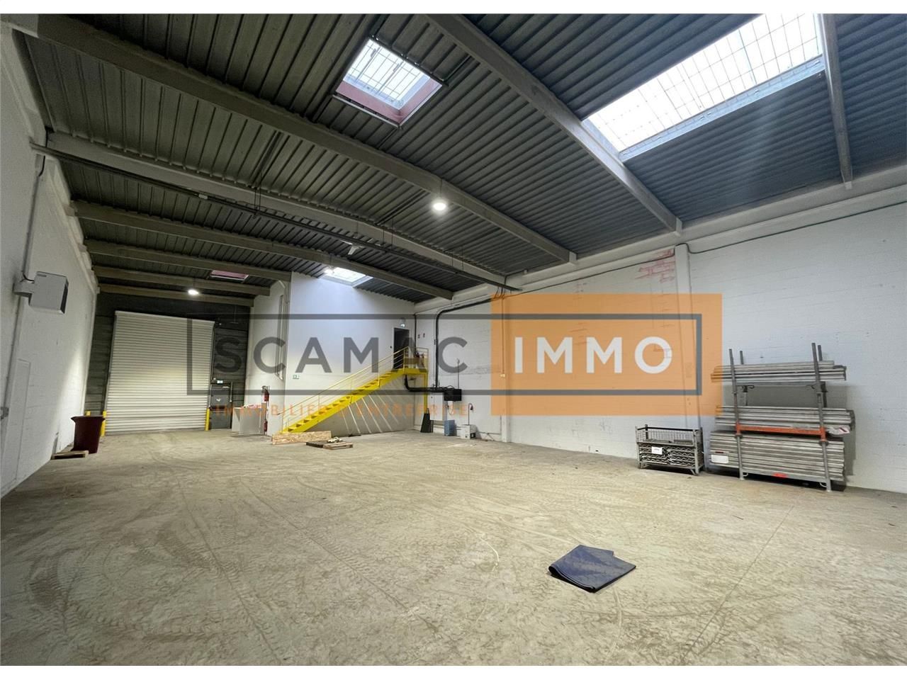 Local d'activités de 322m²