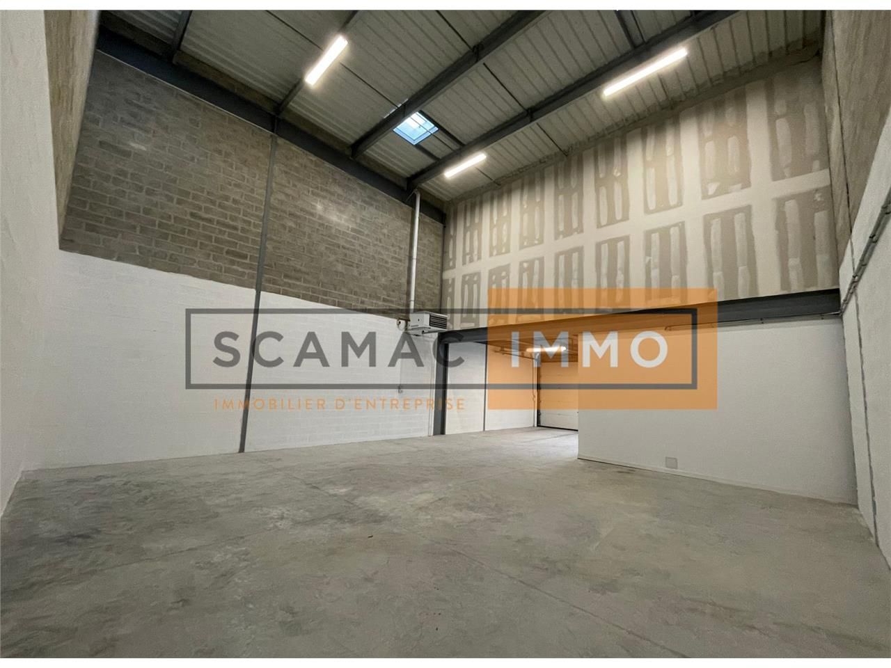 Location Local d'activités 235 m² non divisibles