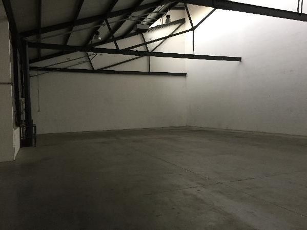 Local d'activités de 568m²