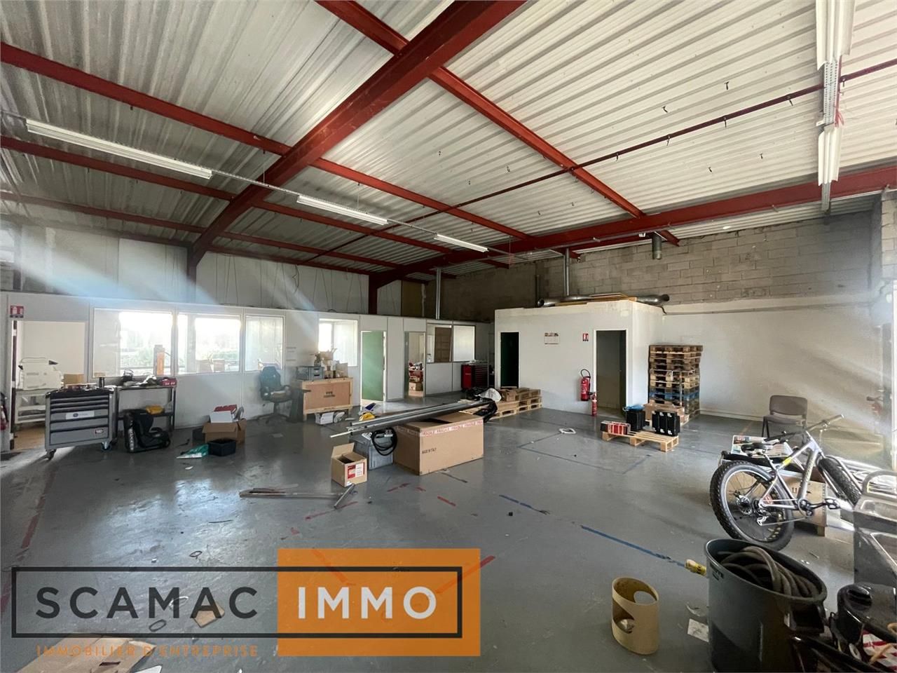 Location Local d'activités 320 m² non divisibles