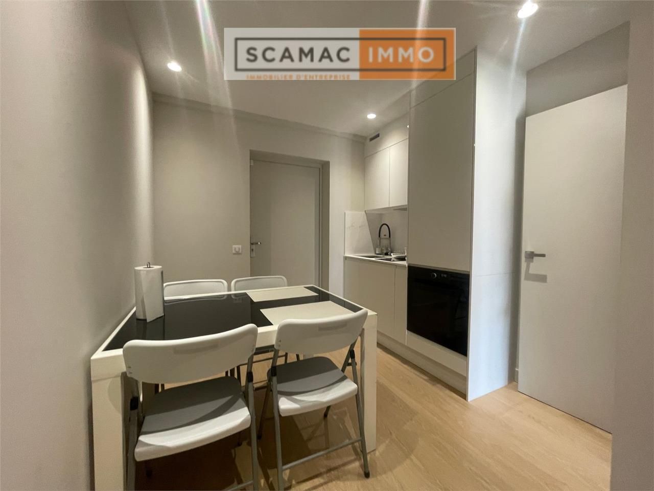 Local d'activités de 710m²