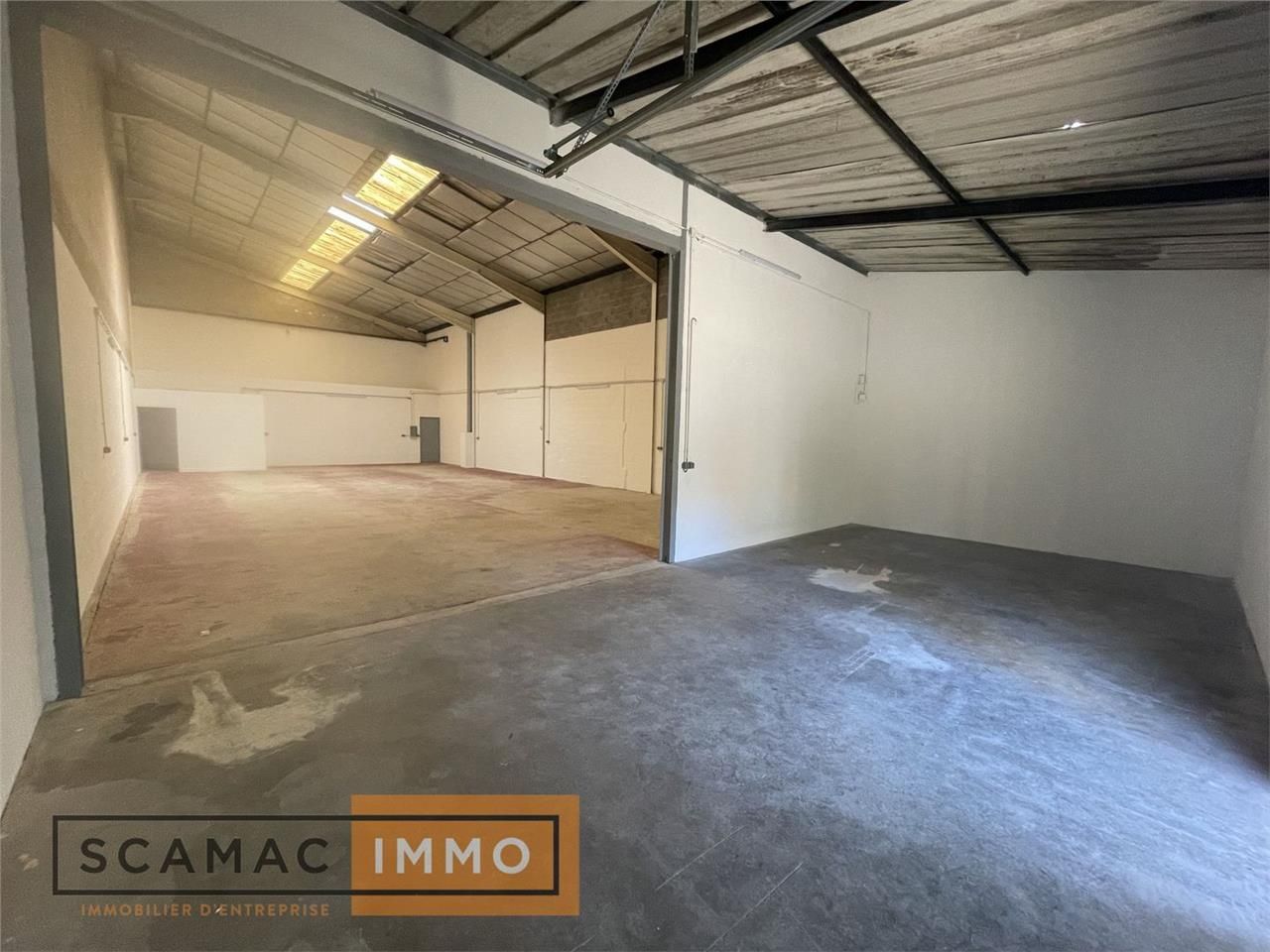 Location Loft 248 m² non divisibles