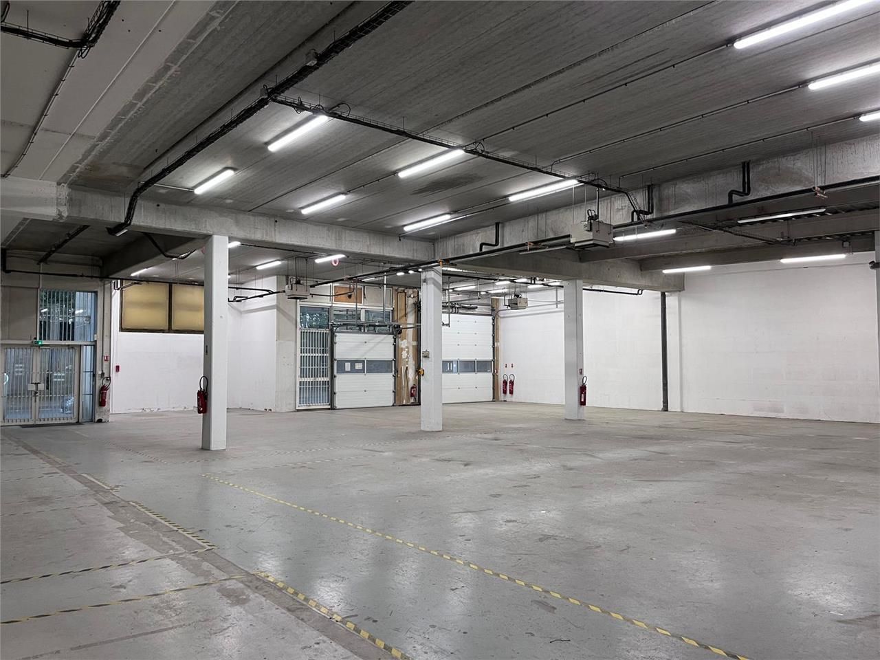 Entrepôt de 847m²