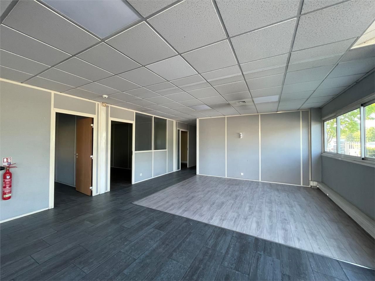 Location activité/entrepôt - 2220 m²