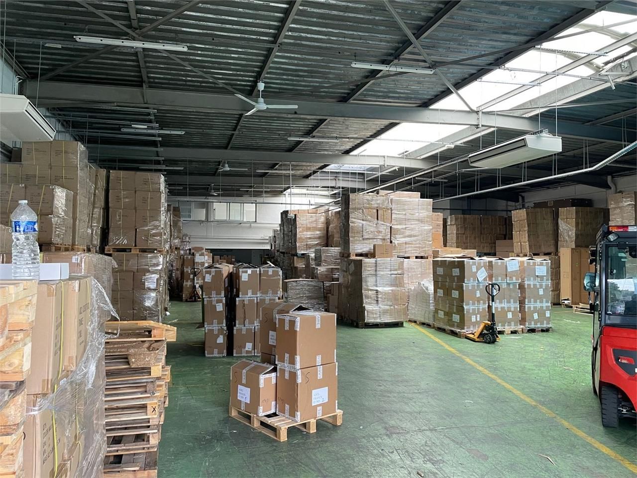 Location Entrepôt 871 m² non divisibles