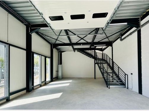 Location Local d'activités 180 m² non divisibles