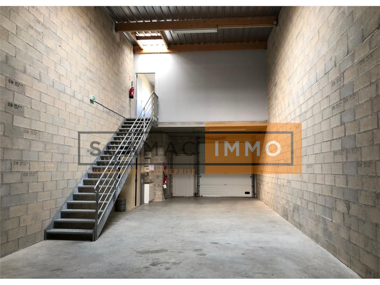 Location Local d'activités 118 m² non divisibles