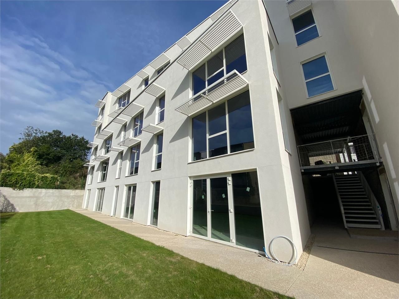 Location Bureaux 250 m² non divisibles