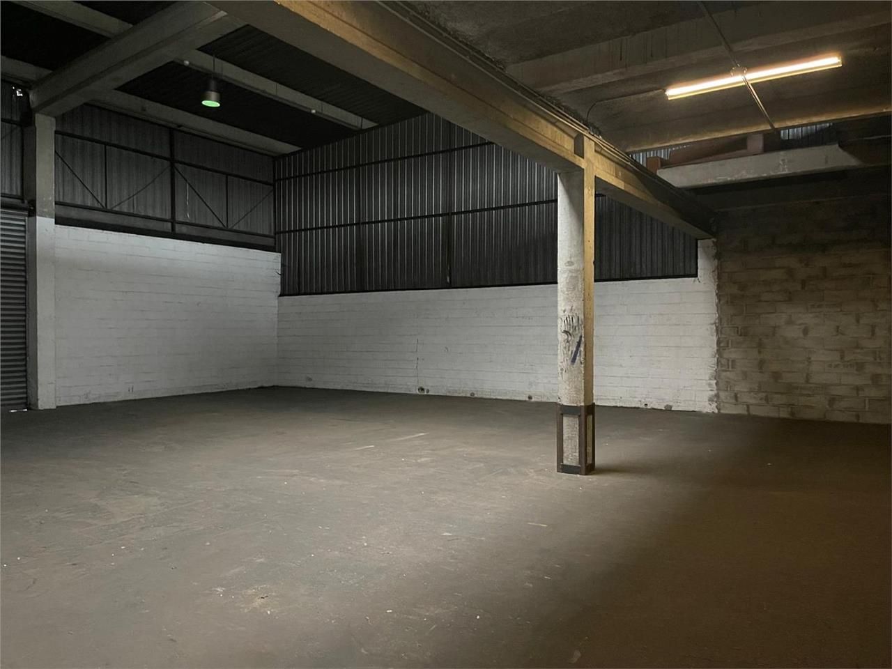 Local d'activités de 865m²