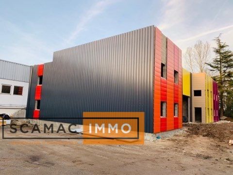 Location Local d'activités 122 m² non divisibles