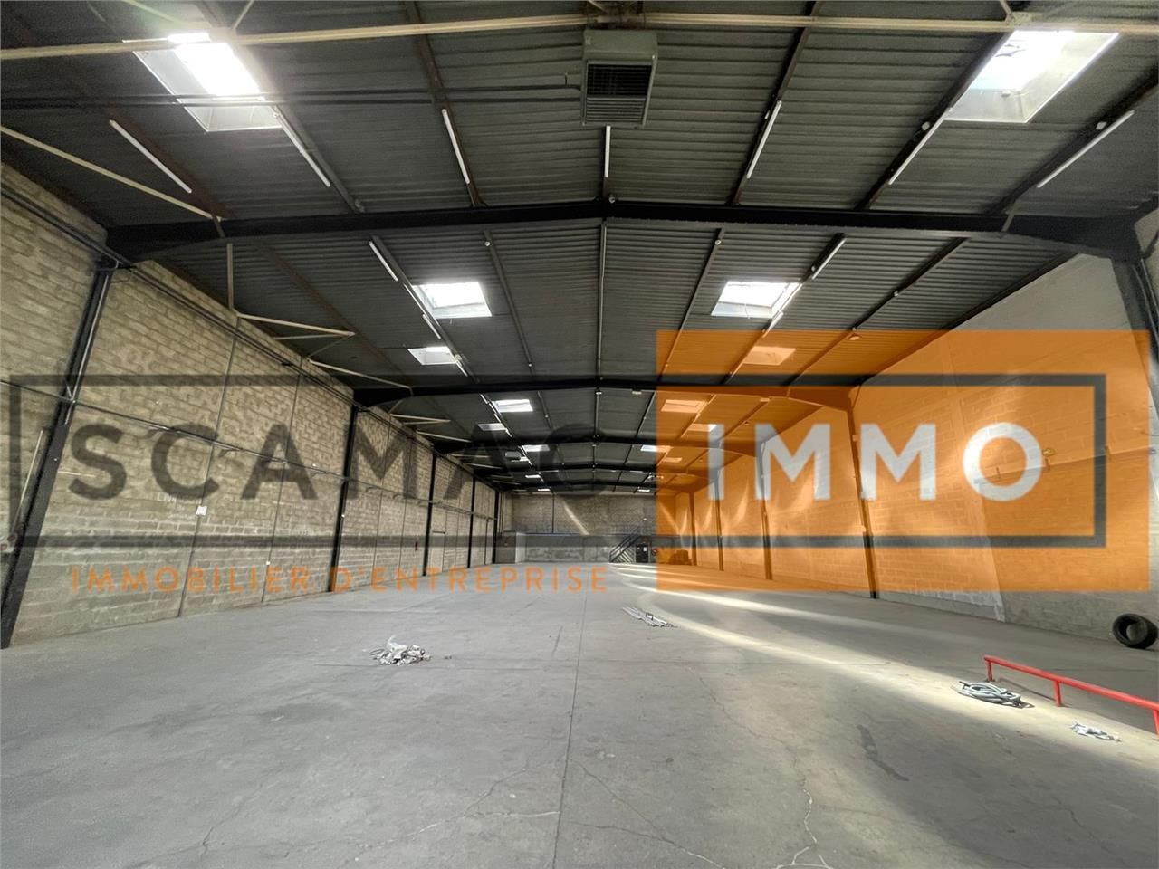 Entrepôt de 1410m²