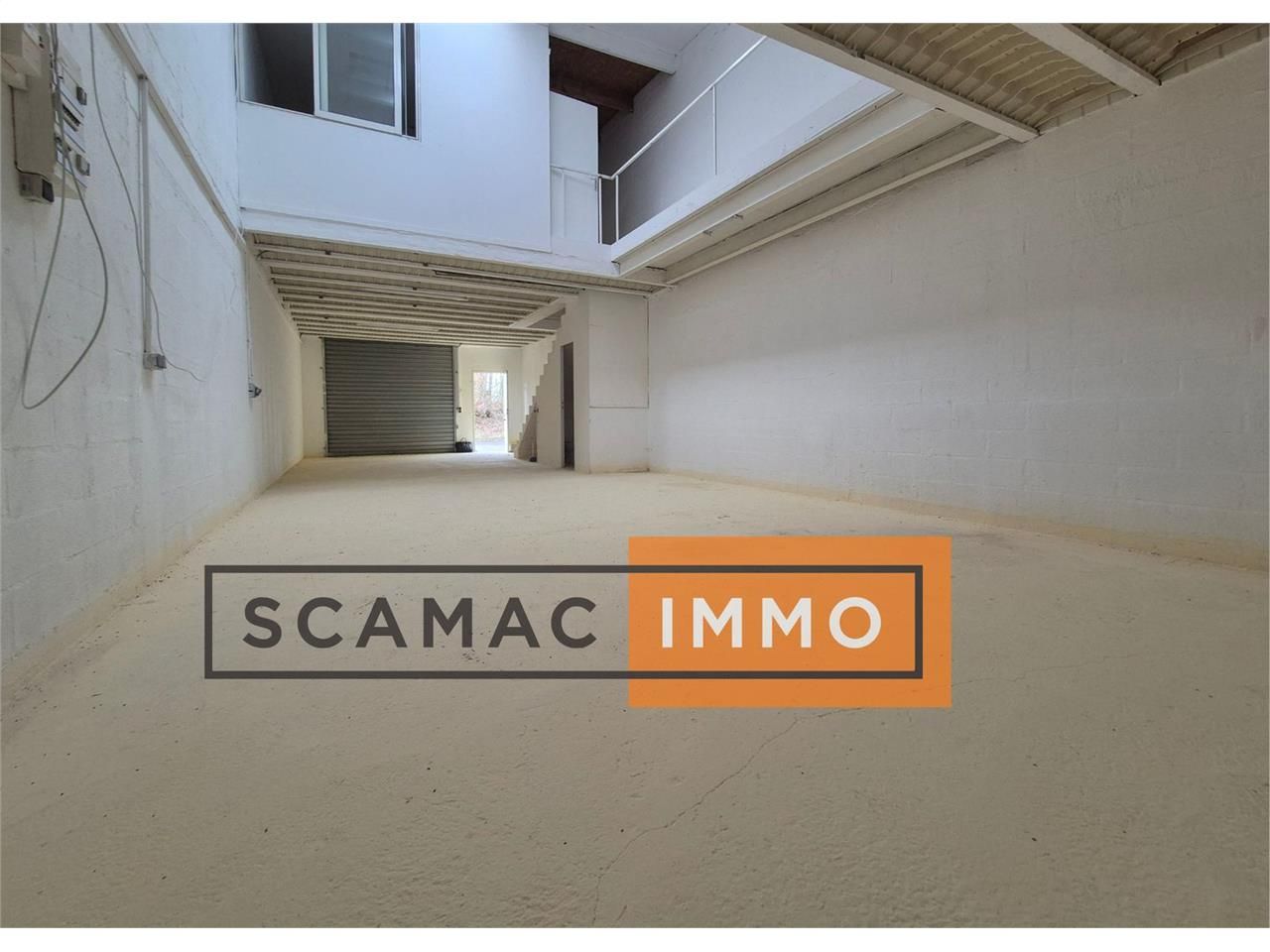 Locaux mixtes de 140m²