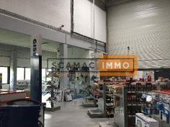 Entrepôt de 680m²