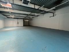 Local d'activités de 402m²