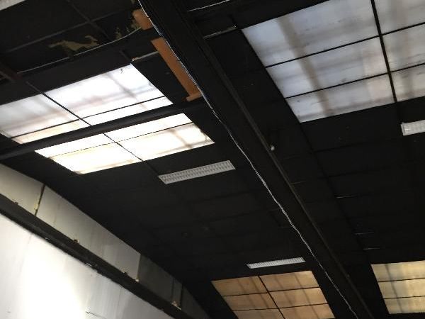 Location Entrepôt 330 m² non divisibles