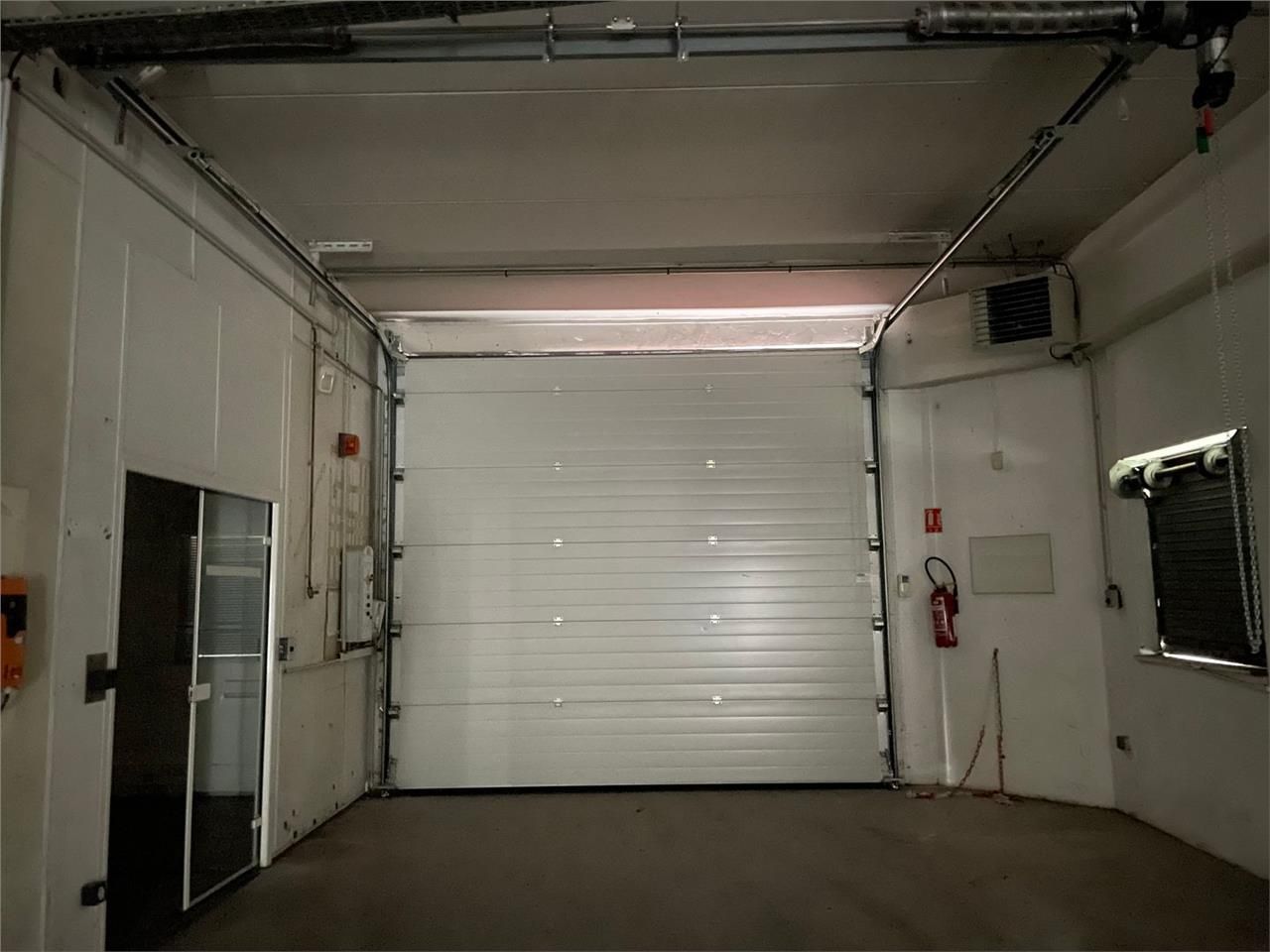 Location Local d'activités 518 m² non divisibles