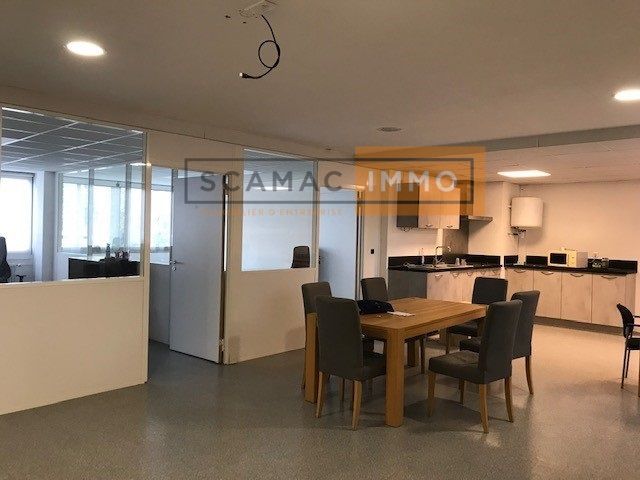 Location bureau - 390 m²