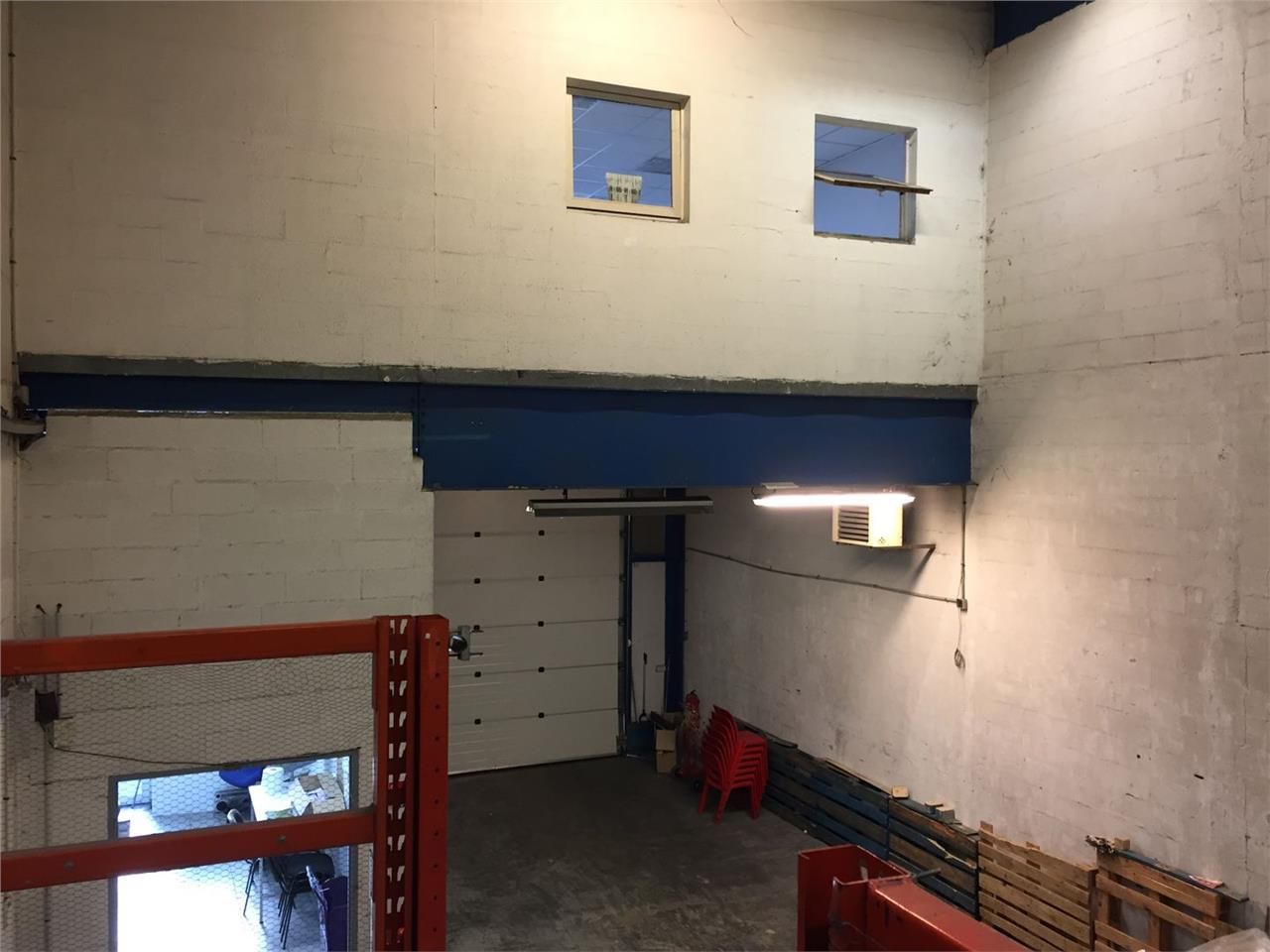 Location Local d'activités 267 m² non divisibles