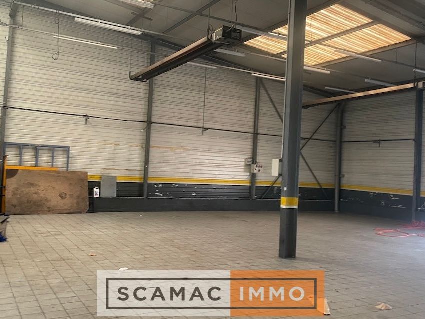 Locaux mixtes de 625m²