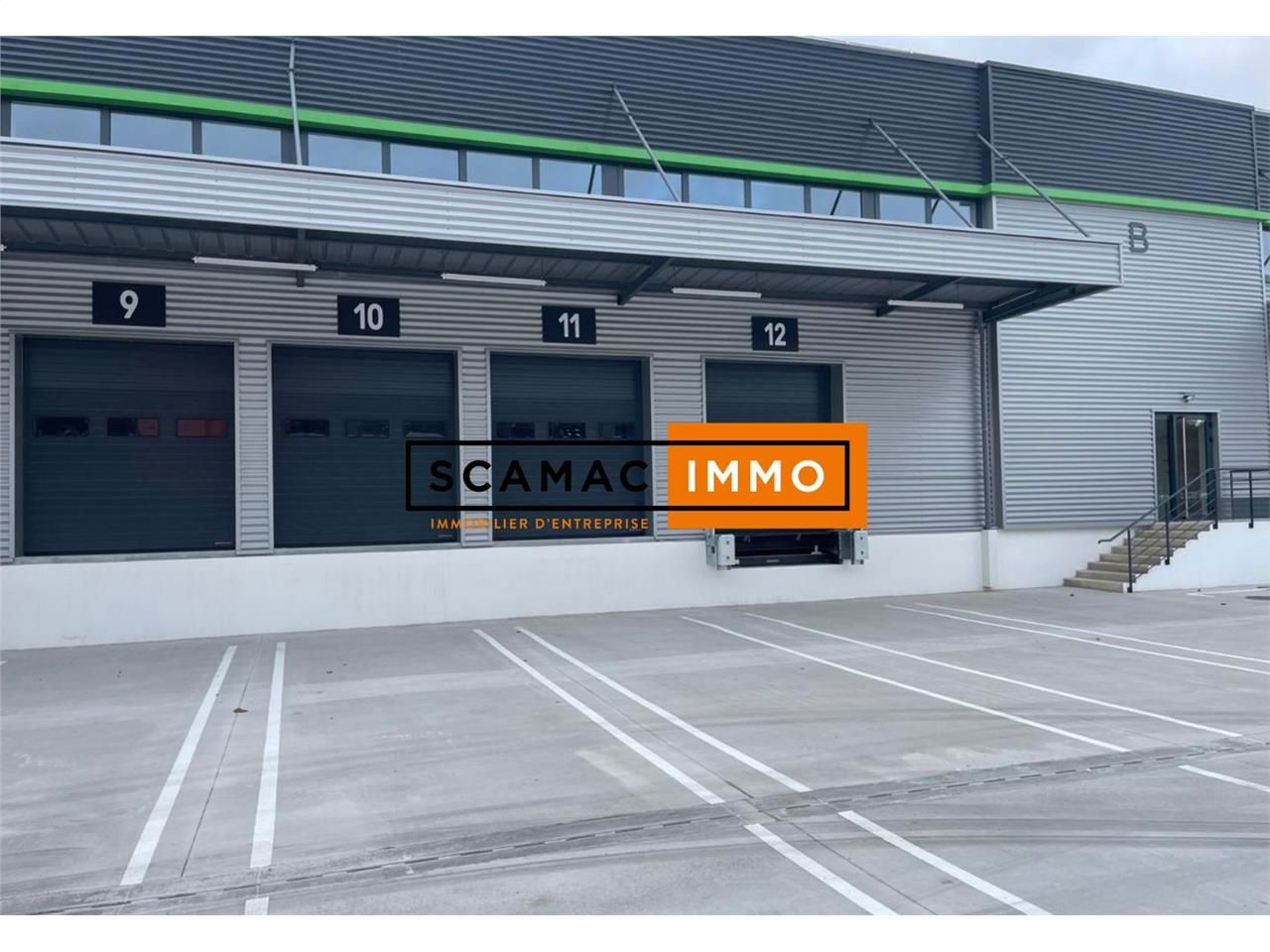 Entrepôt de 7648m²