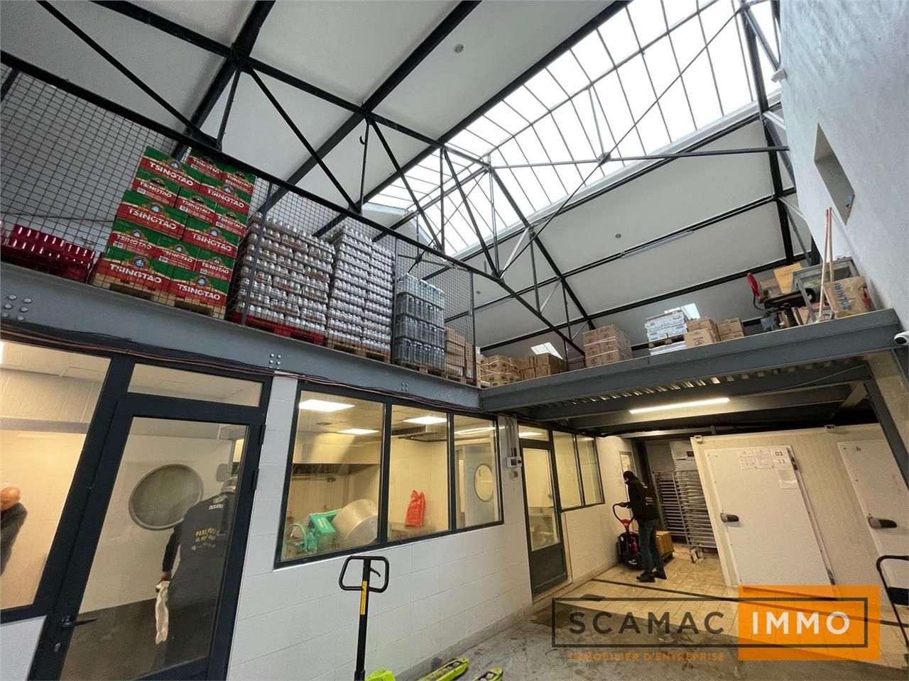 Local d'activités de 672m²