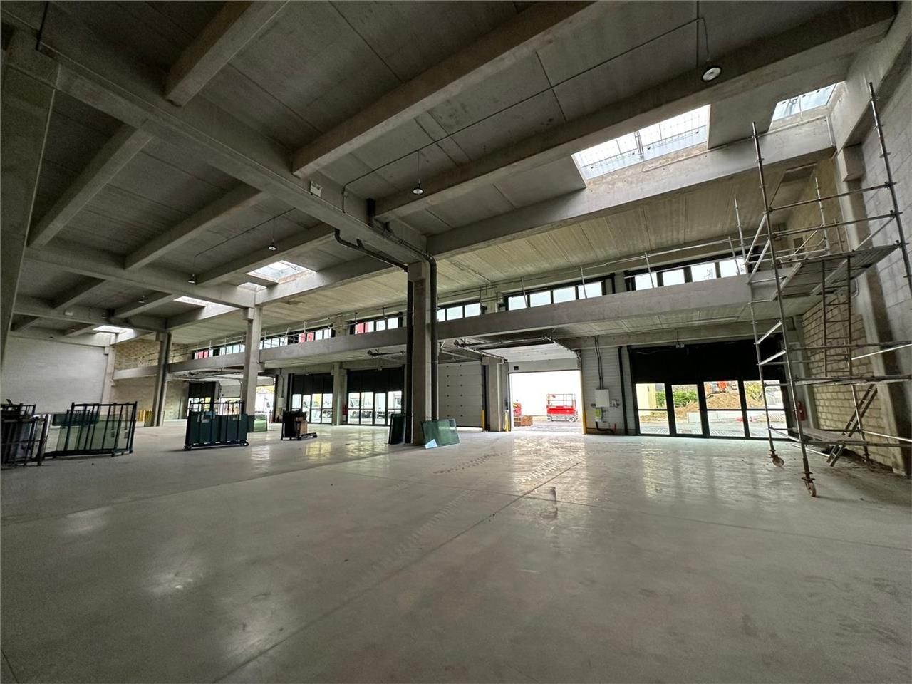 Location Local d'activités 687 m² non divisibles