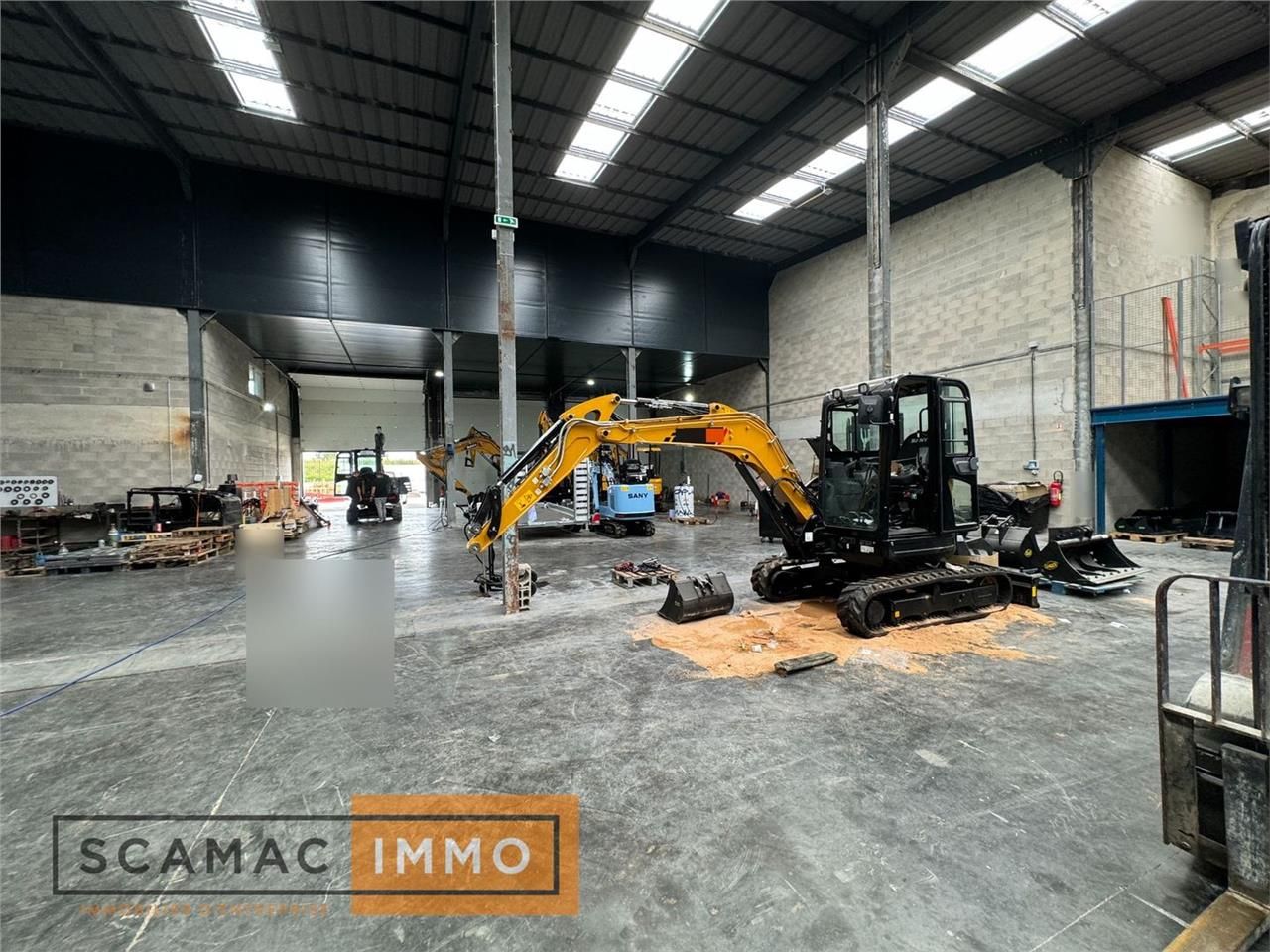 Location Local d'activités 300 m² non divisibles