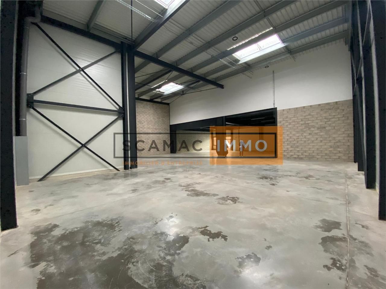 Entrepôt de 440m²