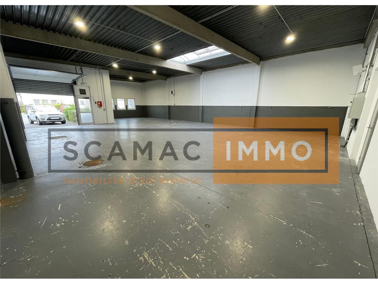 Local d'activités de 385m²