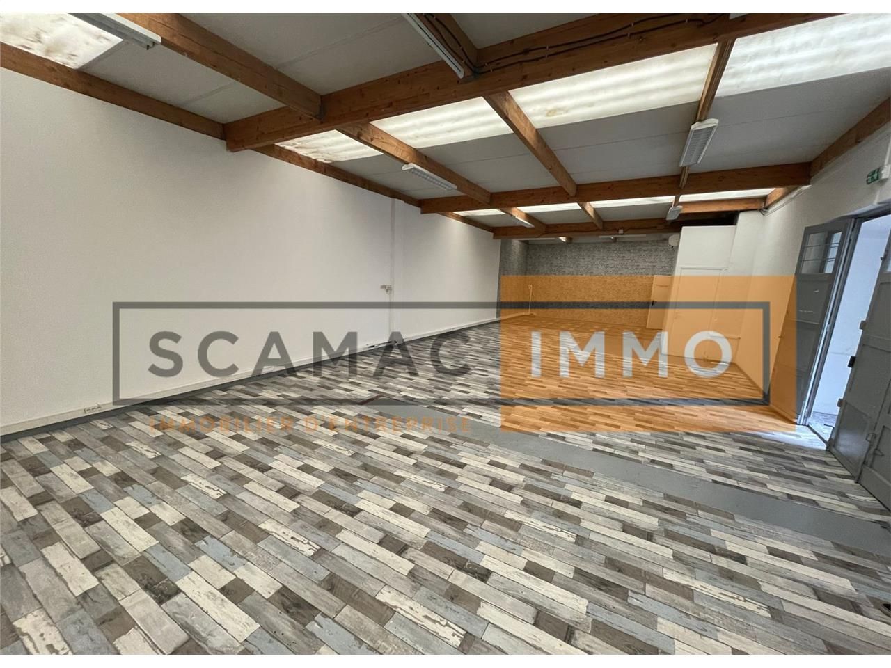 Local d'activités de 414m²