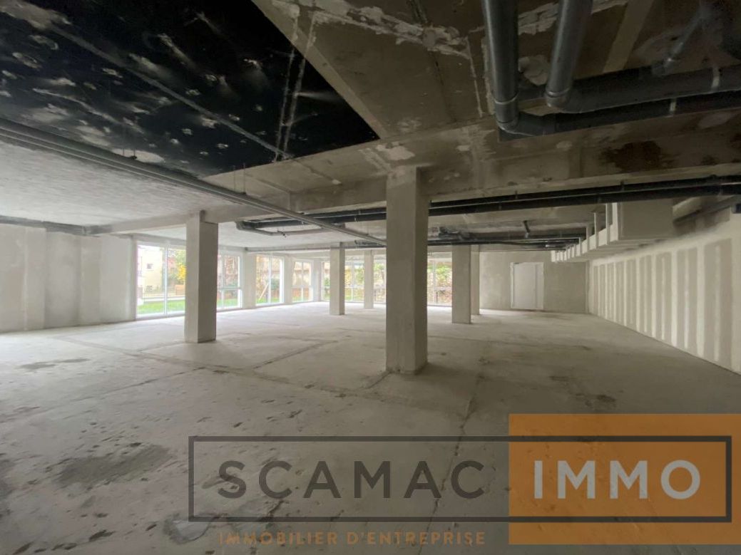 Local d'activités de 467m²