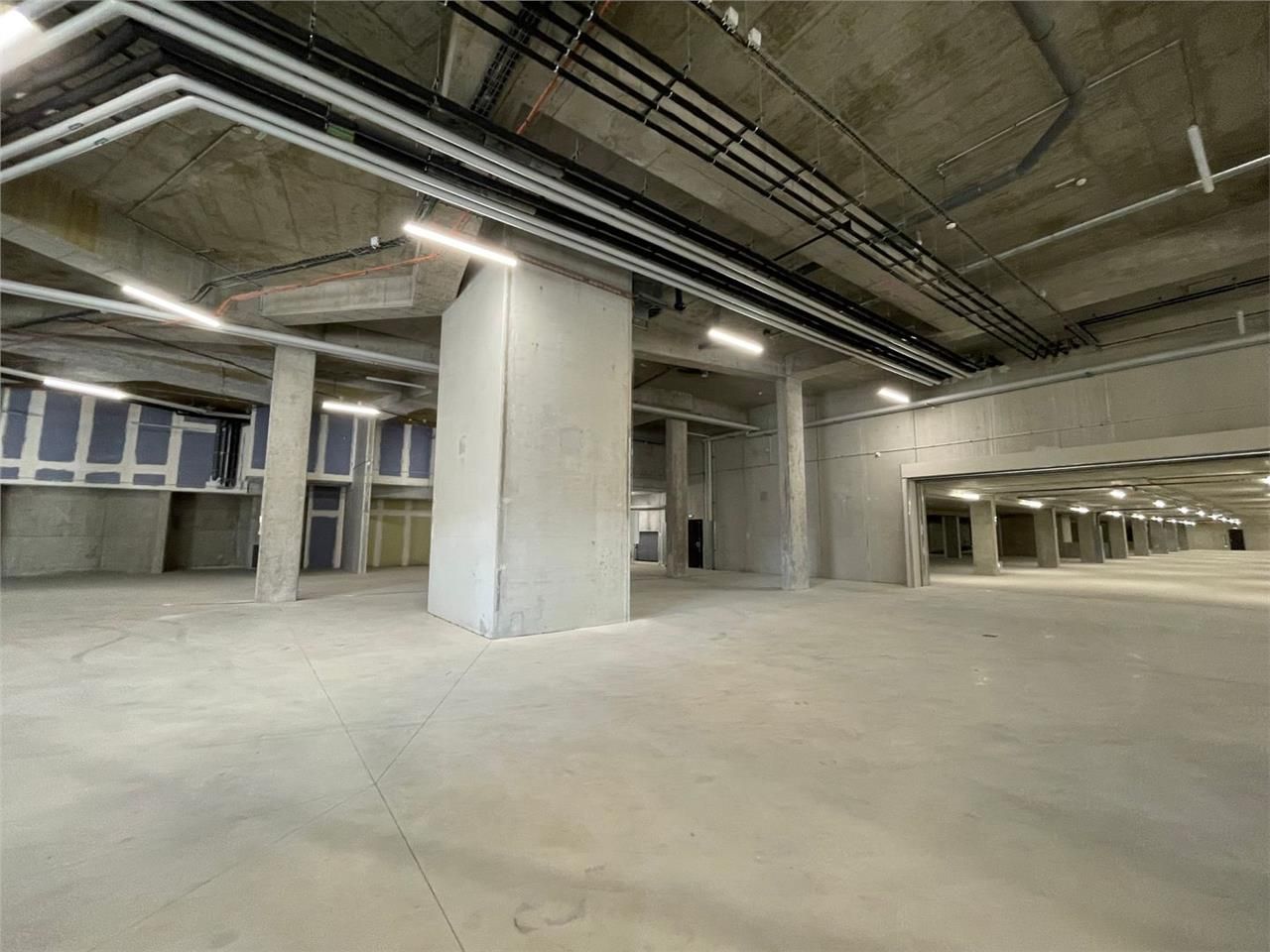 Entrepôt de 6528m²