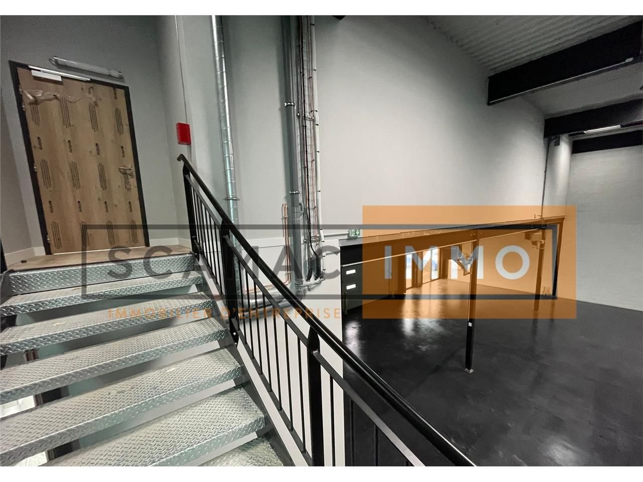 Location Local d'activités 239 m² non divisibles