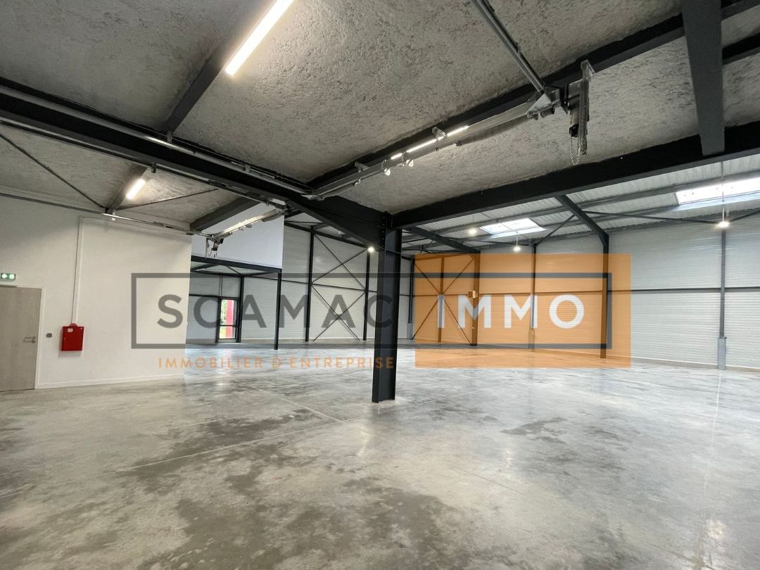 Entrepôt de 3600m²