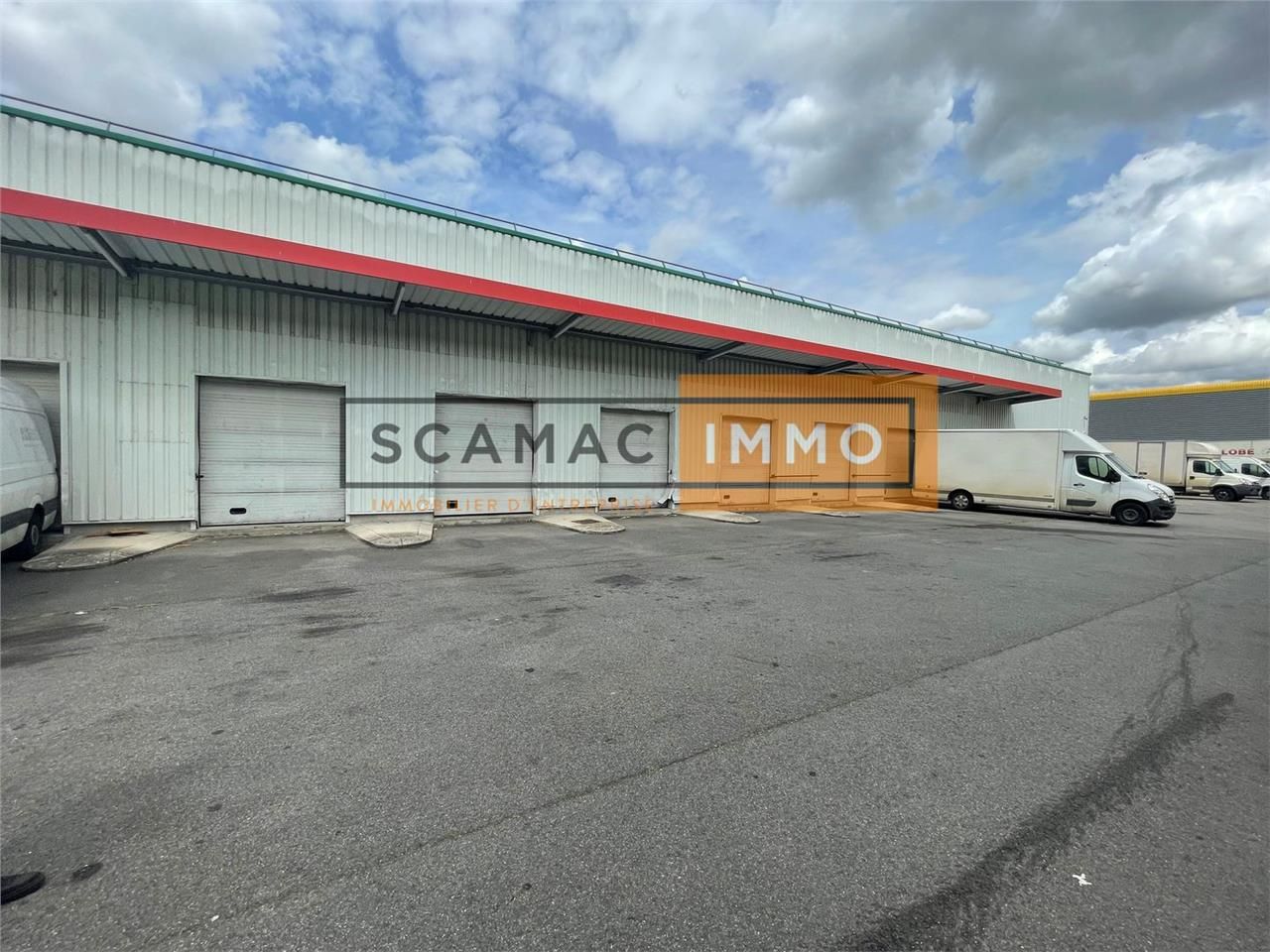 Local d'activités de 2800m²