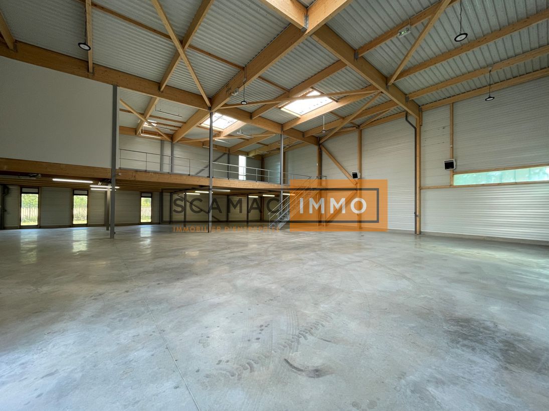 Location Local d'activités 954 m² non divisibles