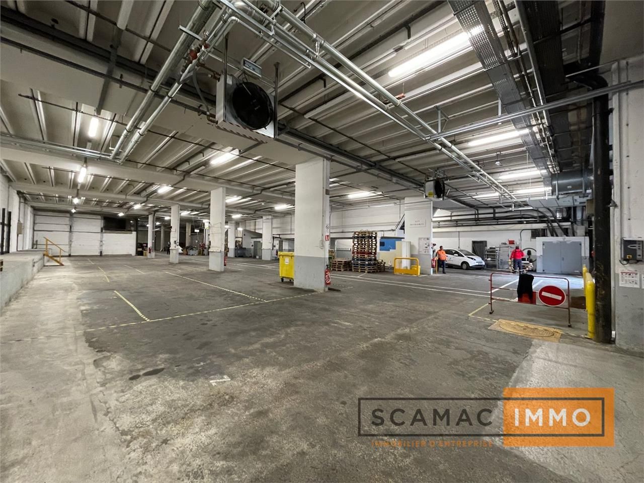 Location Entrepôt 1700 m² non divisibles