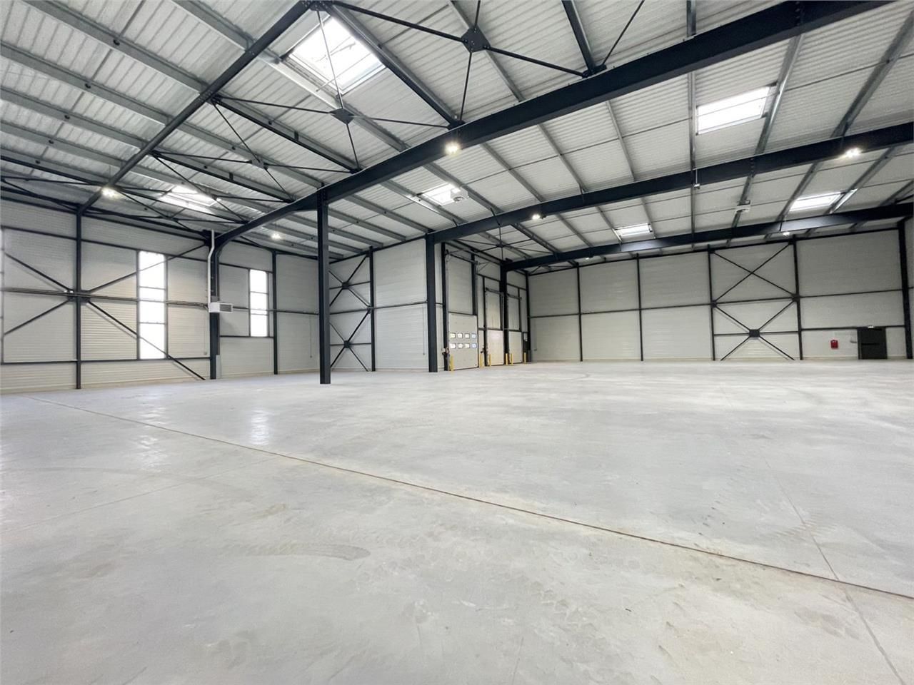Entrepôt de 2206m²