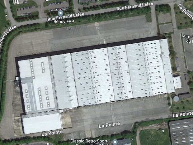 Entrepôt de 28606m²