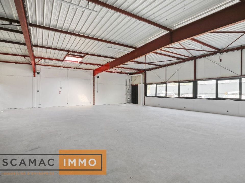 Location Local d'activités 962 m² non divisibles