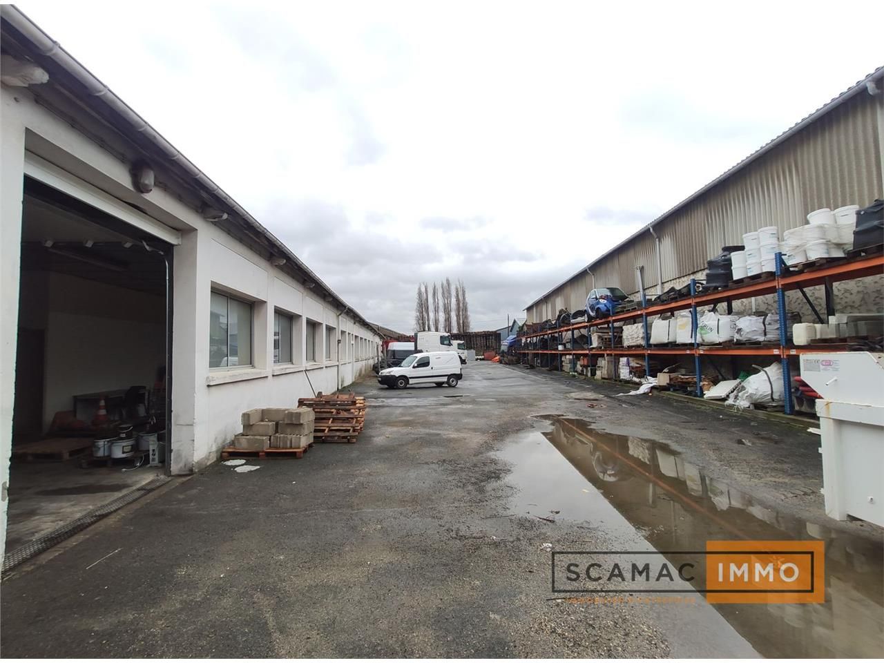 Location Local d'activités 2300 m² non divisibles