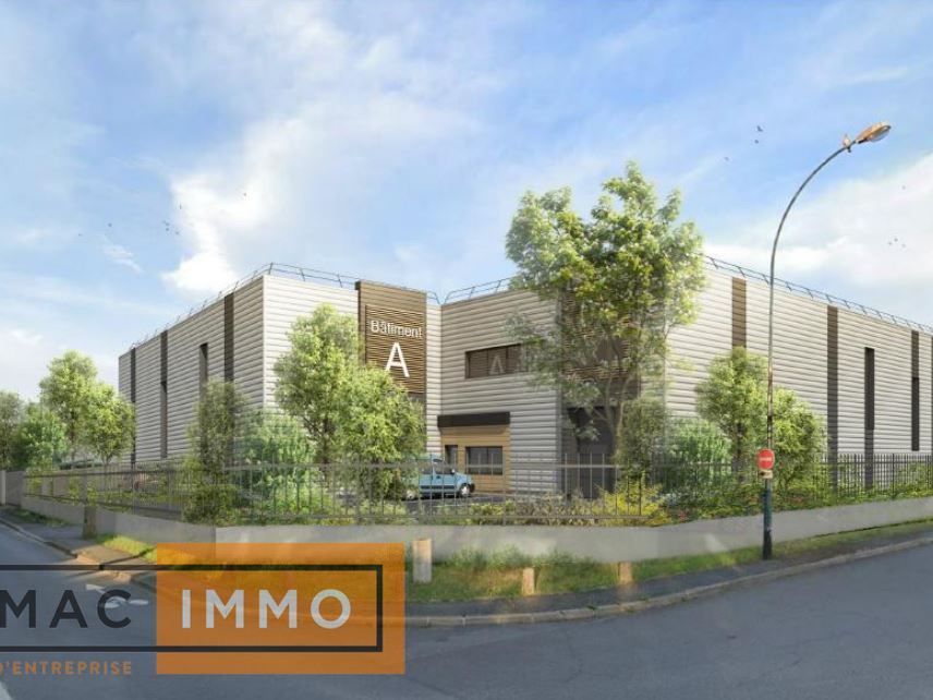 Local d'activités de 876m²