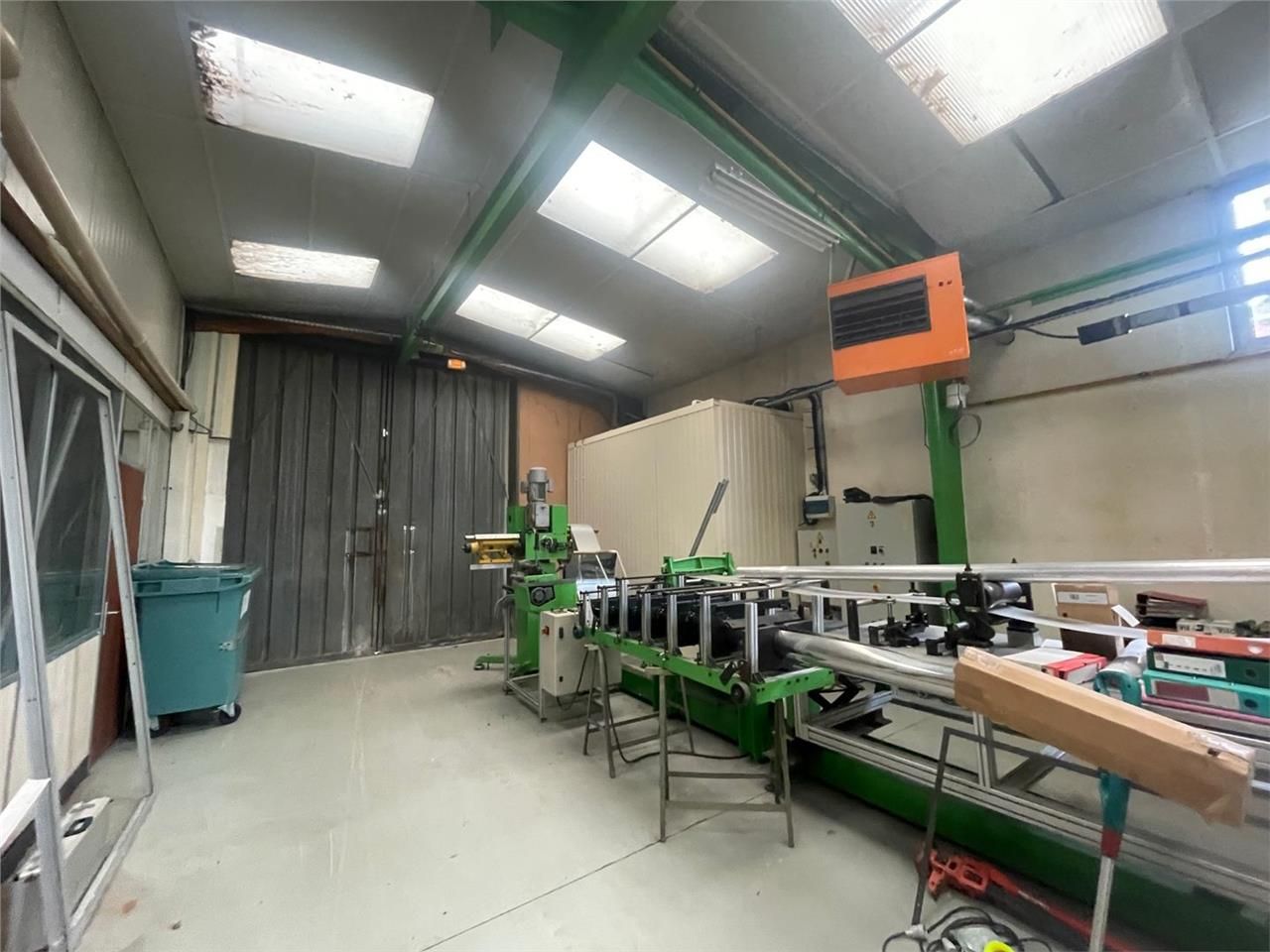 Location Local d'activités 185 m² non divisibles