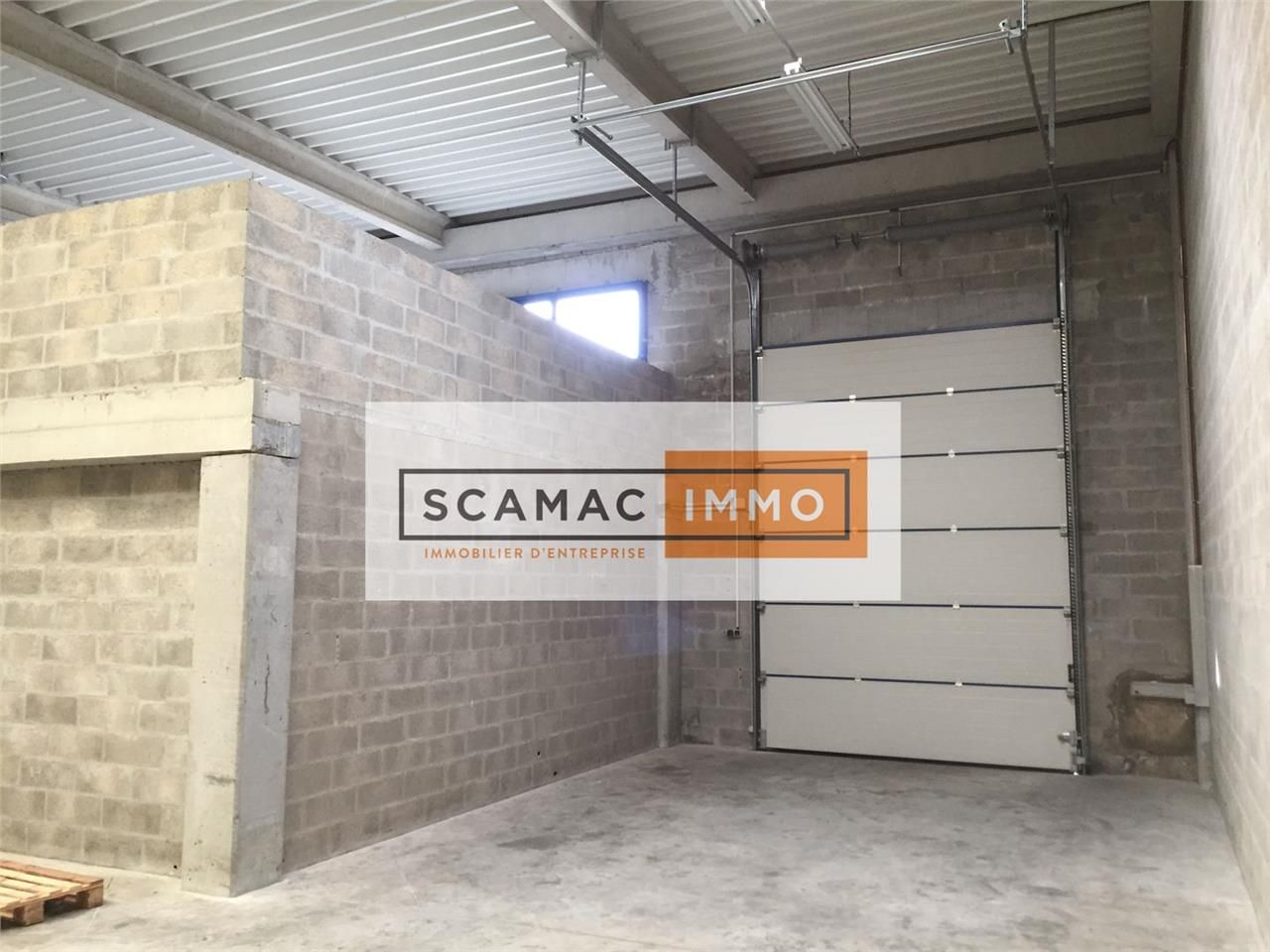 Location Local d'activités 355 m² non divisibles